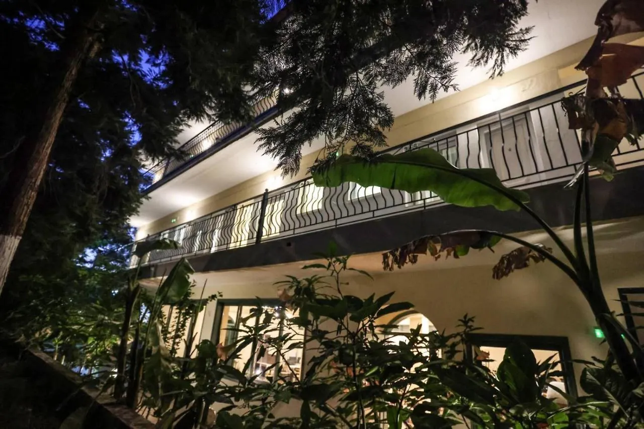 Spanos Apartments Anna'S Lodge Πολύχρονο