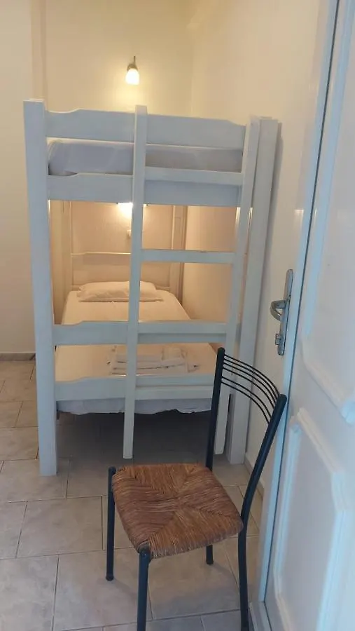 פוליכרונו Spanos Apartments Anna'S Lodge