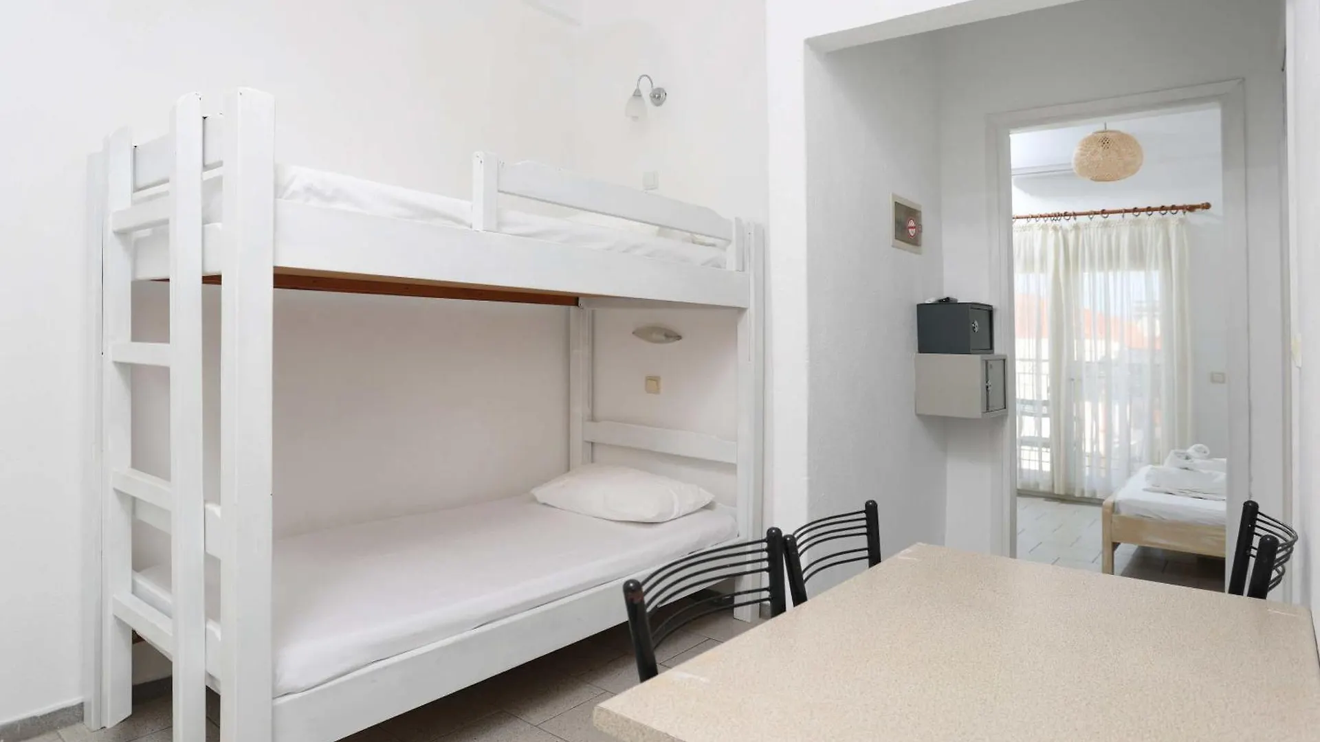 פוליכרונו Spanos Apartments Anna'S Lodge מלון דירות